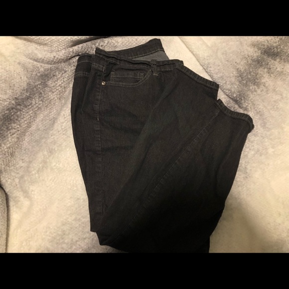 Forever 21+ Skinny Jeans - Picture 2 of 3